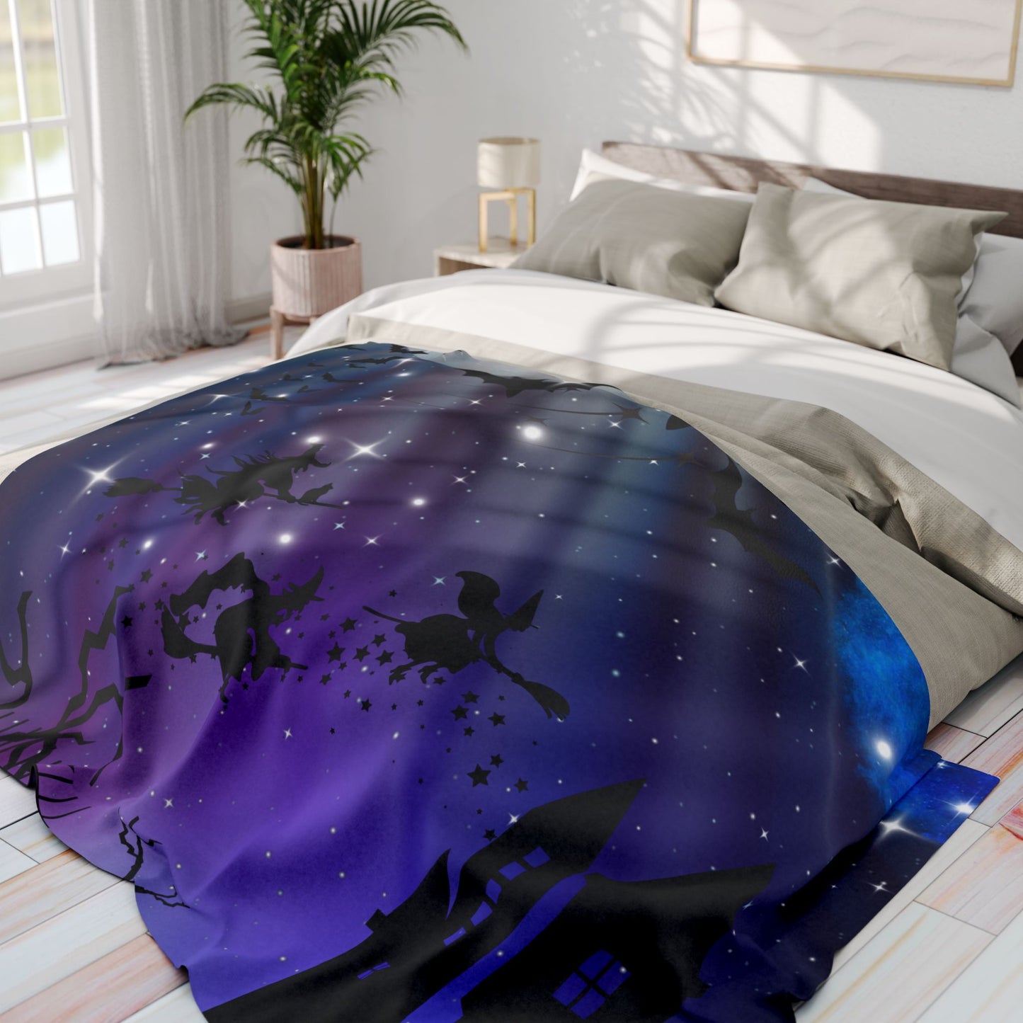 Mystical Halloween Fleece Blanket, Cozy Throw for Spooky Nights, Perfect for Fall, Witch Decor, Gifting for Halloween