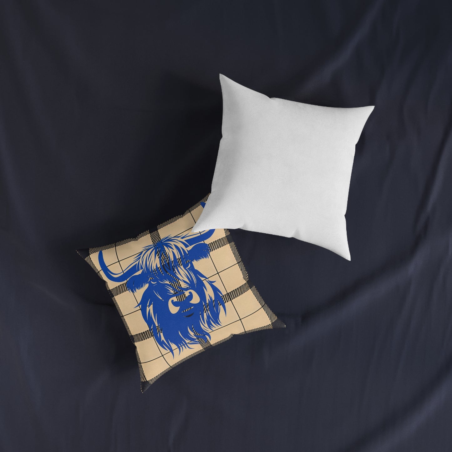 Highland Cow Square Pillow - Cozy Farmhouse Decor, Rustic Home Accessory, Gift for Animal Lovers, Country Living Style