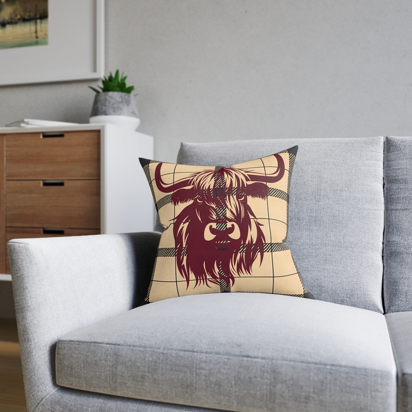 Highland Cow Square Pillow, Cozy Animal Decor, Rustic Home Accent, Farmhouse Gift, Perfect for Couches and Bedrooms