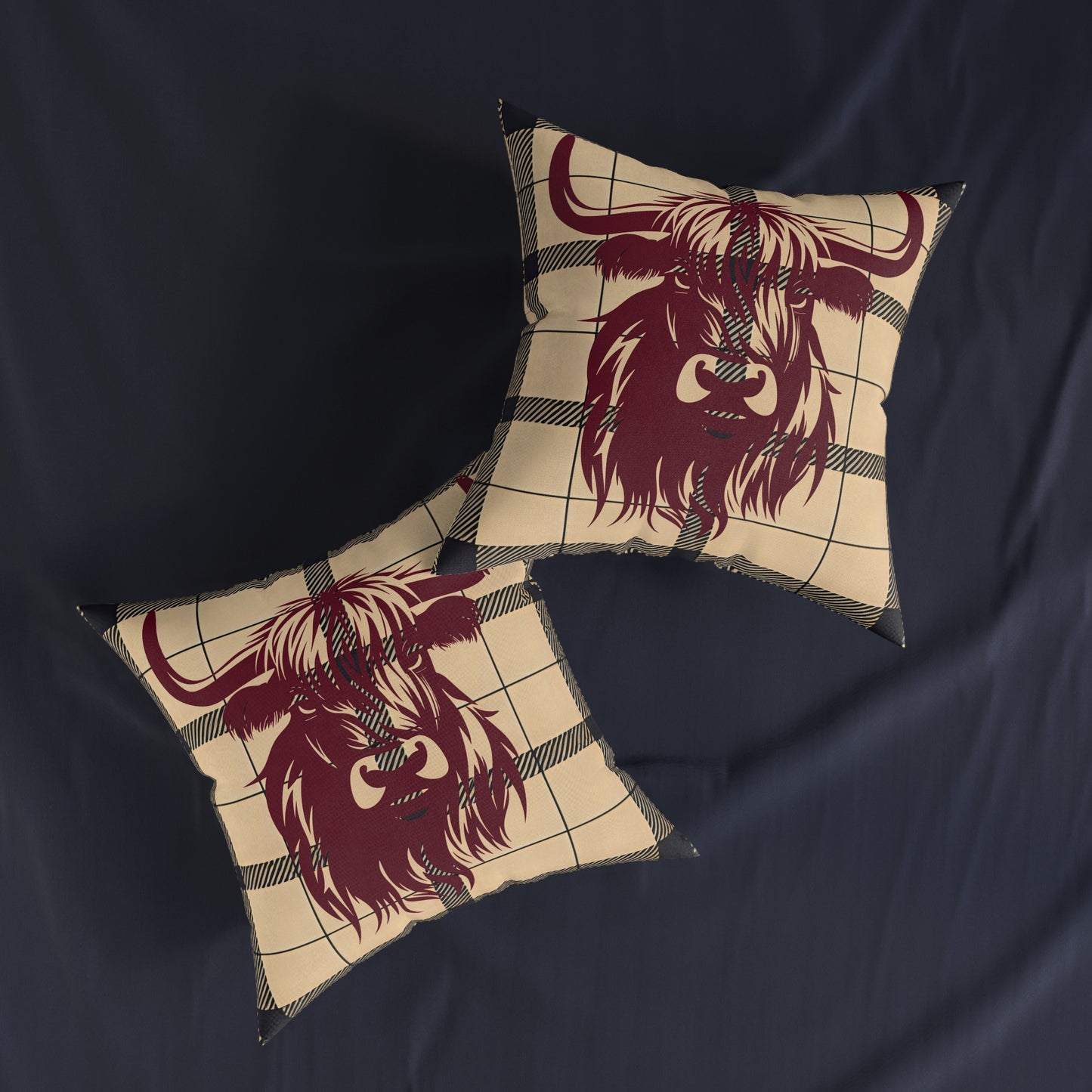Highland Cow Square Pillow, Cozy Animal Decor, Rustic Home Accent, Farmhouse Gift, Perfect for Couches and Bedrooms